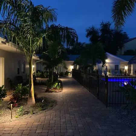Twin Palms At Siesta-3