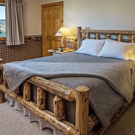 Stanley High Country Inn-2