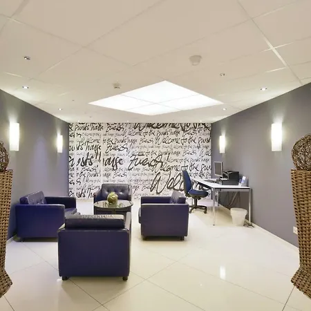 The Guests' House-2