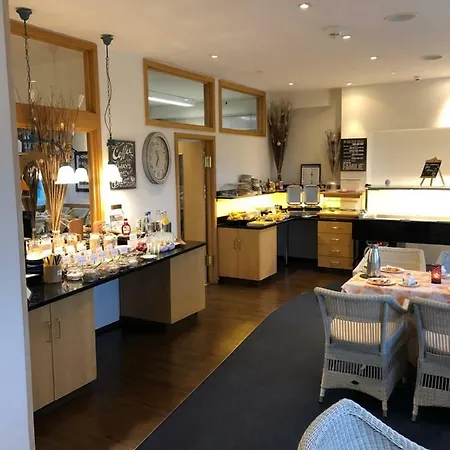 Hotel Peterchens Mondfahrt-3