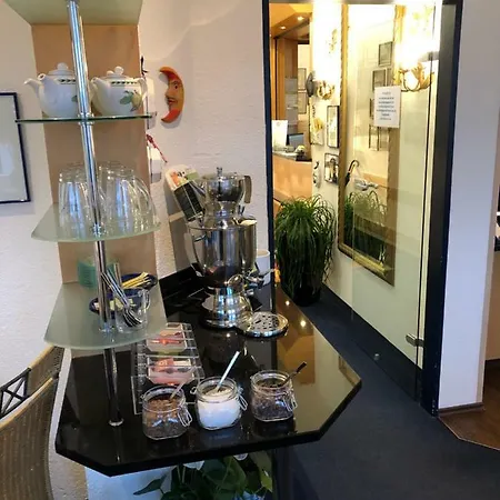 Hotel Peterchens Mondfahrt-2