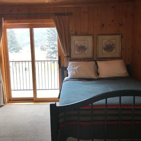 The Lodge At Red River-2