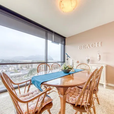 2 Bed 2 Bath Apartment In The Sand And Sea Condos-3