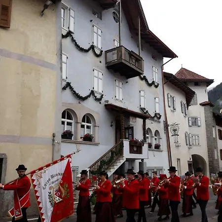 Kaiserkrone-2