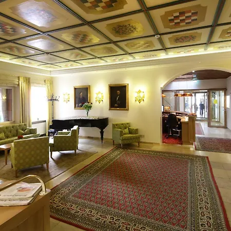 Bayerischer Hof-2