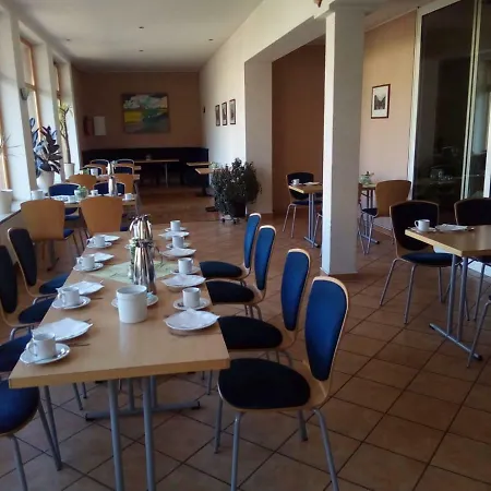 Hotel am Bahnhof-2