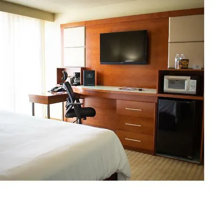 Punta Gorda Waterfront Hotel & Suites-2