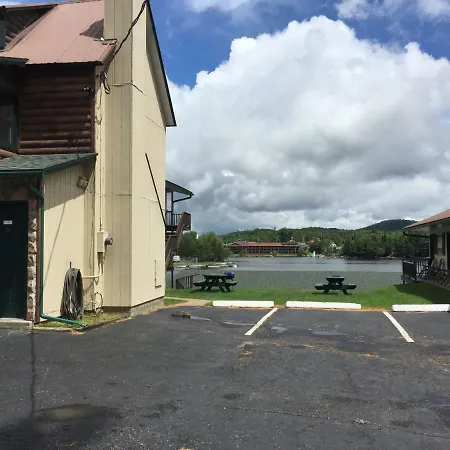 Pine Knoll Hotel Lakeside Lodge & Cabin-2