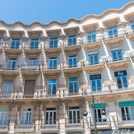 Bet Apartments - Canovas Rooms-3