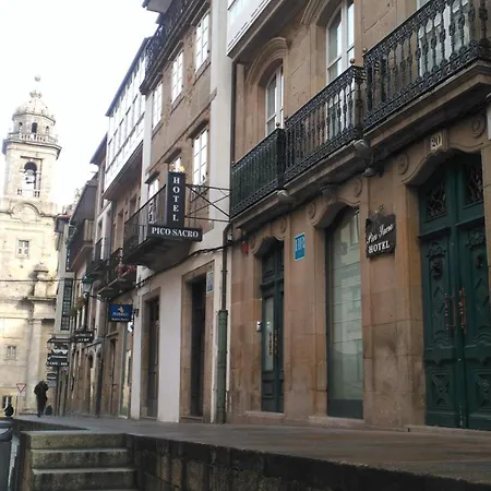 Pico Sacro I Hostal-Pension Santiago De Compostela-2