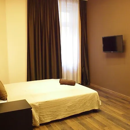 Budapest Suites-3