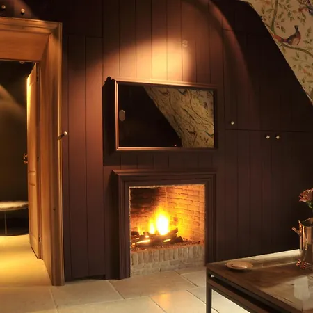 Exclusive Suites The Secret Garden-2