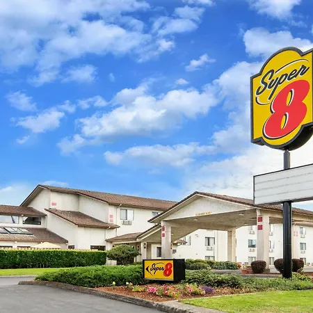 Super 8 By Wyndham Salem-3