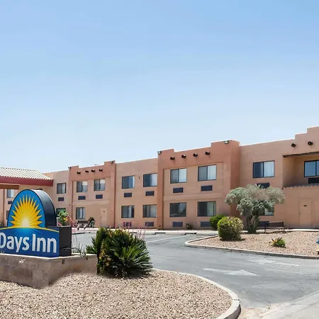 Days Inn By Wyndham Benson-3