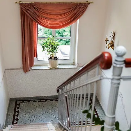 Hotel Burghof-2