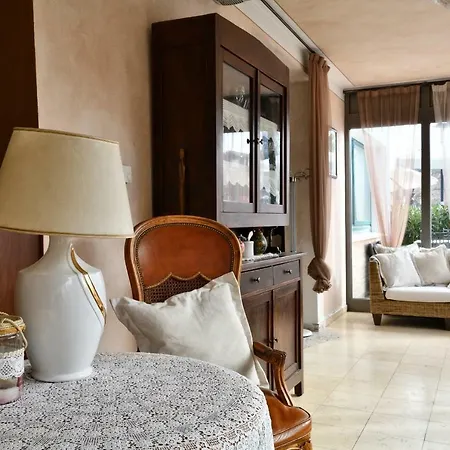 Hotel Oasis-2