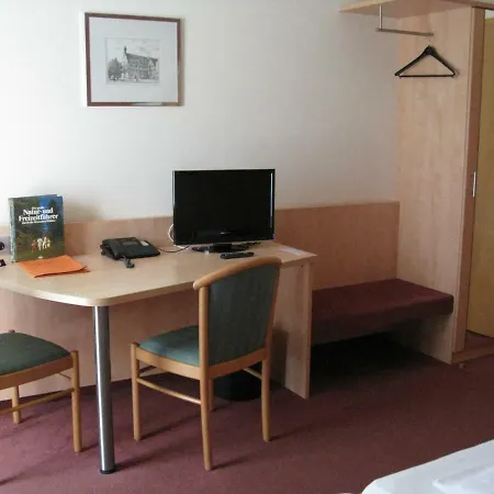 Hotel Heike Garni-3
