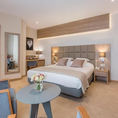 Lamaraz Hotels-3