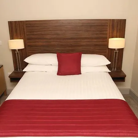 Premier Suites Bristol Cabot Circus-3