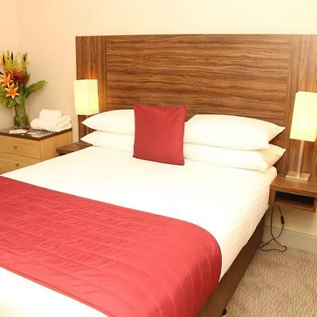 Premier Suites Bristol Cabot Circus-2