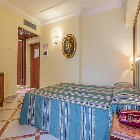 Raeli Hotel Noto-2