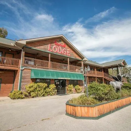 Bullwinkles Rustic Lodge-2