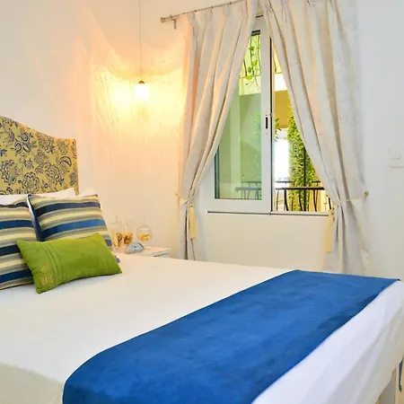 Unic Design Hotel - 5Th Avenue (Adults Only)-2