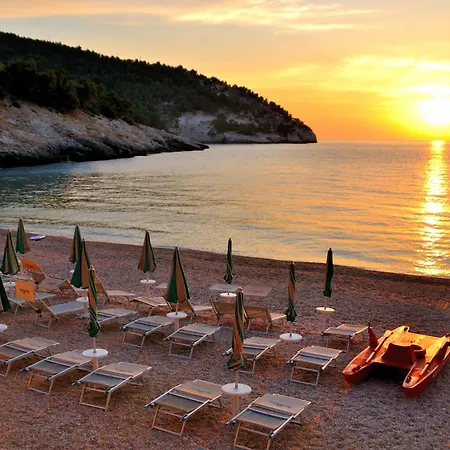 Hotel del Faro - Pugnochiuso Resort-2