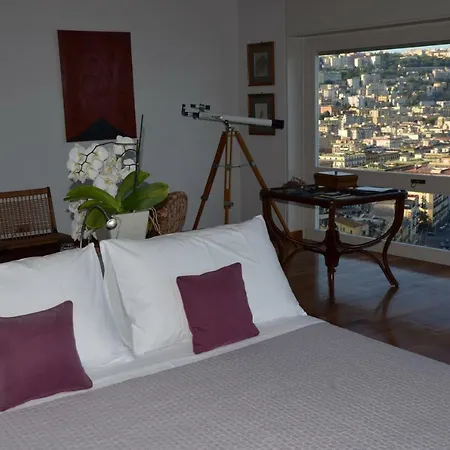 Suite 52-2