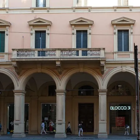 B&B Second Floor Centro Storico Bologna-3