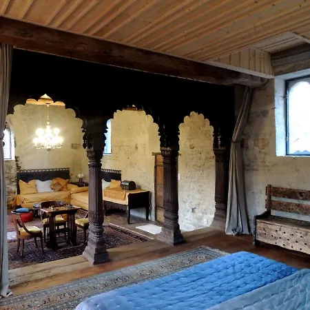 Maison Romane 1136-2