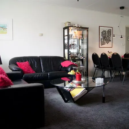 The Studio Guesthouse-3