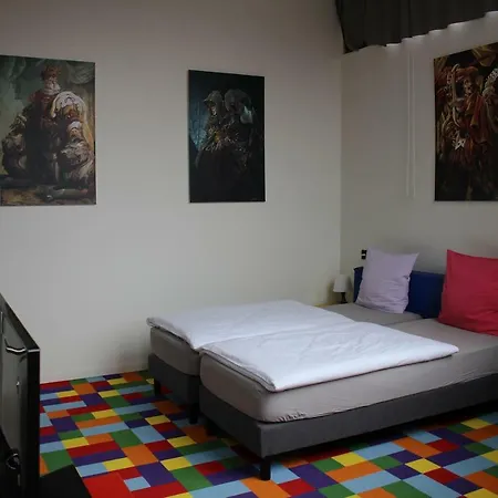 Funkey Hotel-2