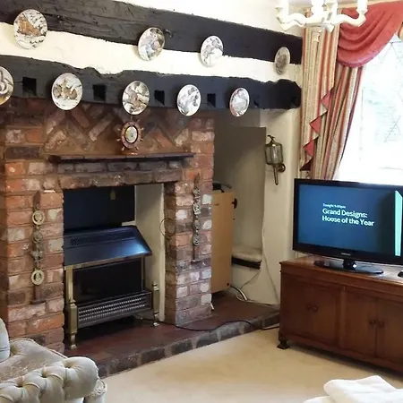 Featherstone Farm Hotel-3