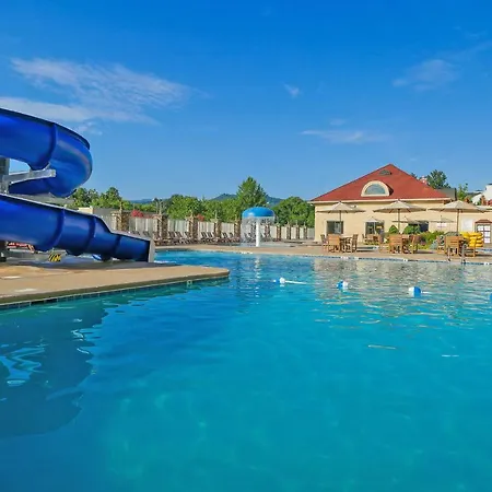 Music Road Resort Inn-3