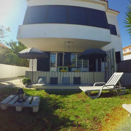 Lisbon Waves Surf Lodge-2