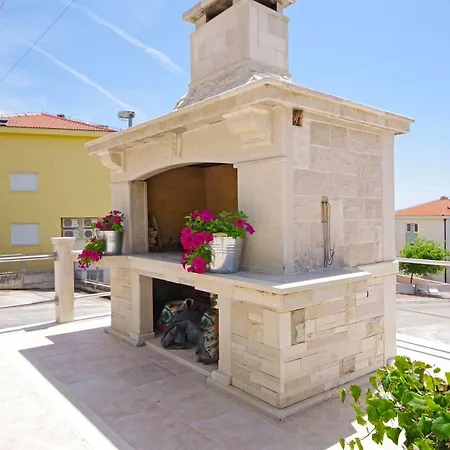 Makarska Sea View Rooms-3