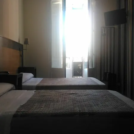 Hostal Alaska-3