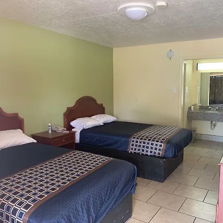 Texas Inn Beaumont-2