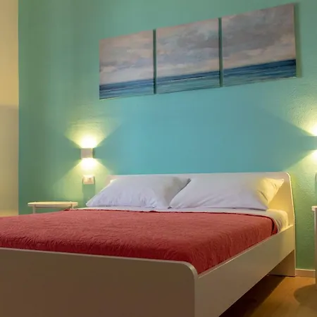 Mondello Beach Rooms - By The Sea-2