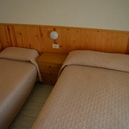 Hostal La Neu-2