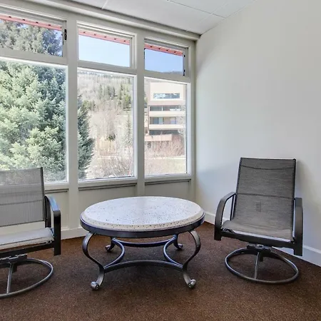 Studio At Village Square-3