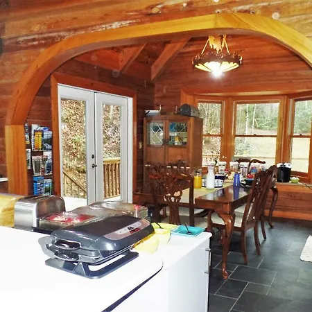 Creekside Paradise Bed And Breakfast-2