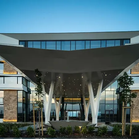 Wave Resort-2