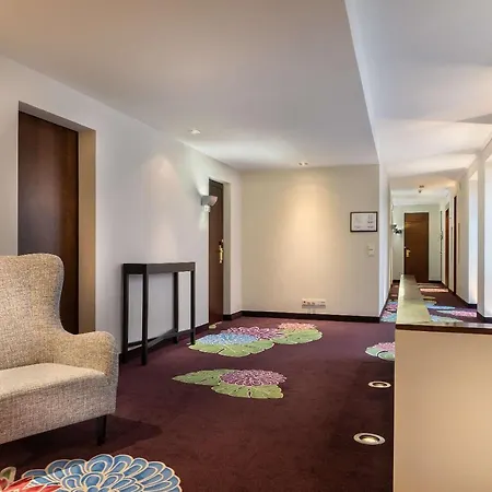 Best Western Hotel Goldenes Rad-3