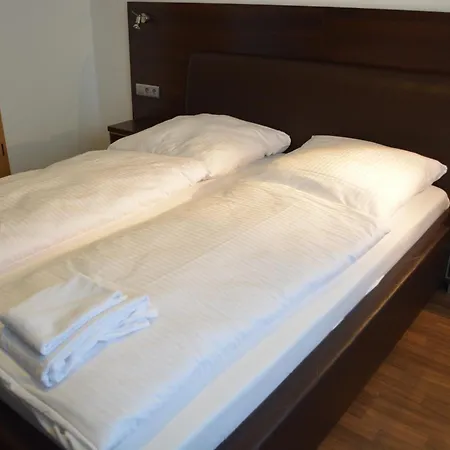 B&D Hotel-2