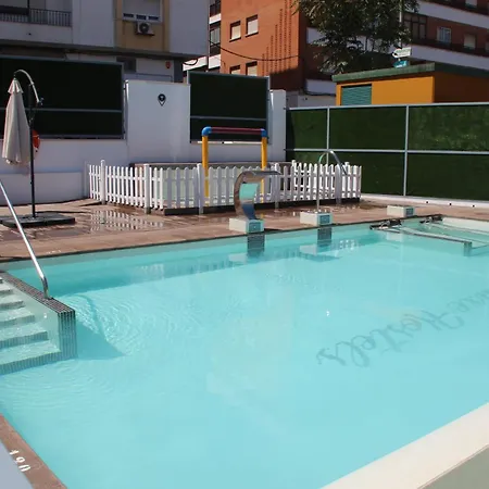 Deluxe Hostels & Suites Merida-3