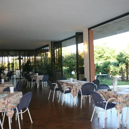 Residence Miralago Rooms & Apartments-2