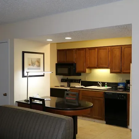Fairbridge Inn & Suites - Akron Copley Township - West-2