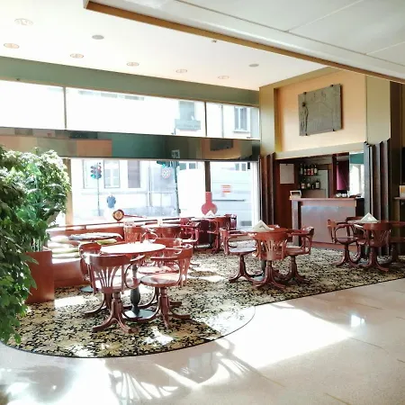 City Hotel-2